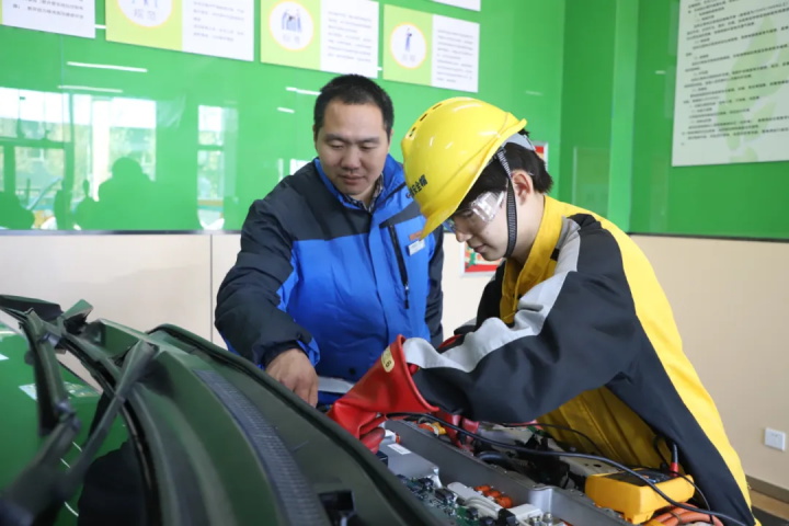 河北万通技工学校