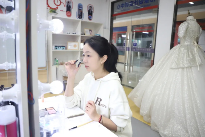 初中成绩不好选择什么学校